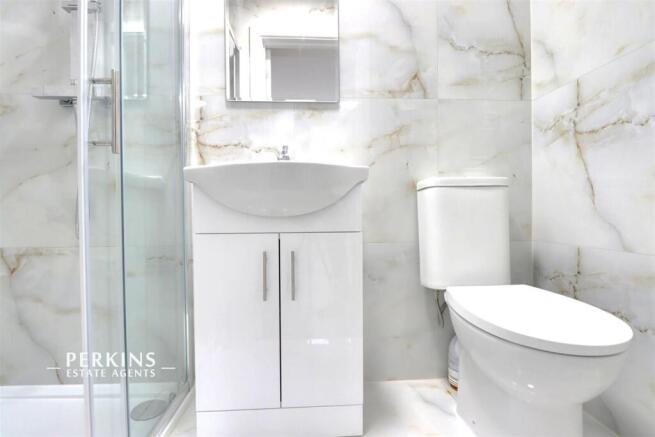 ENSUITE 2.jpg