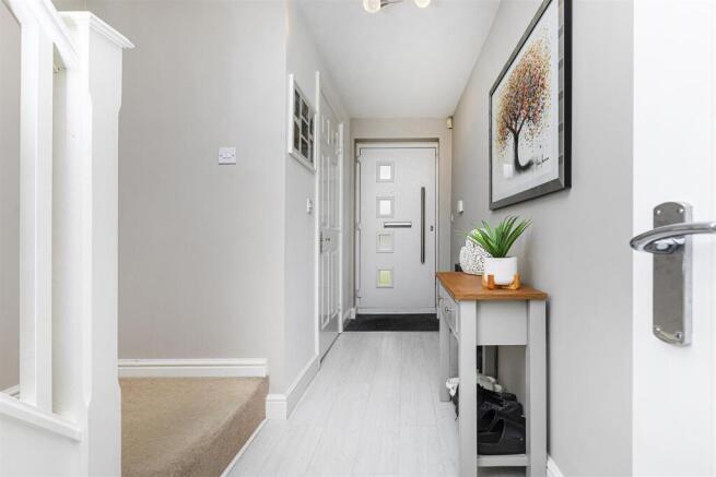 4 bed Town House for sale Image 12