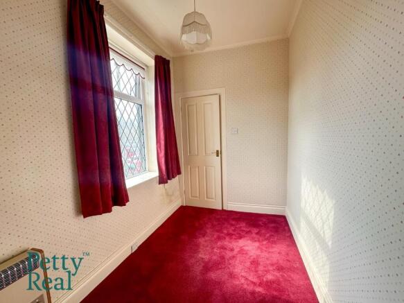 3 bed Terraced for sale Image 8