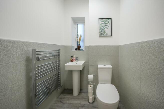 GROUND FLOOR W/C