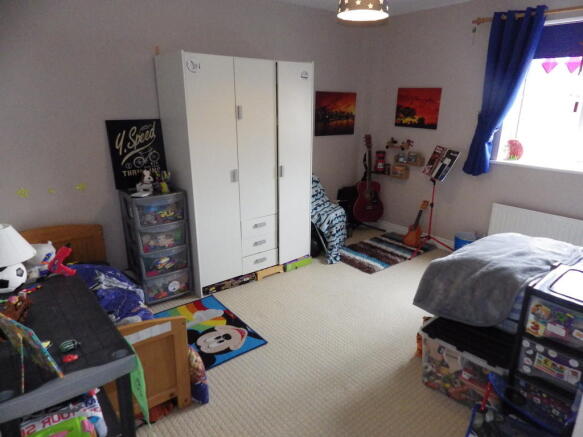 Photo 11