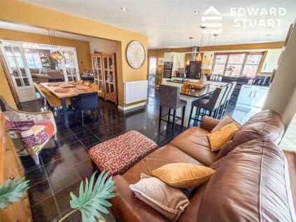 Upton Close, Stanground, Peterborough, Cambridgeshire, PE2