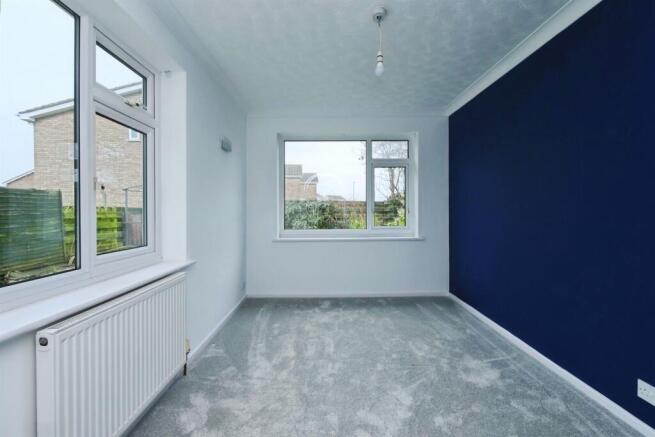 4 bed Detached for sale Image 10