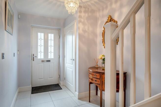 8587310-interior04.jpg