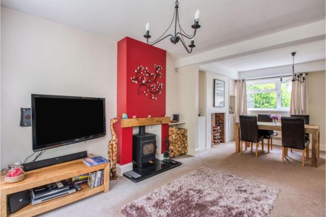 Lounge/Dining Room