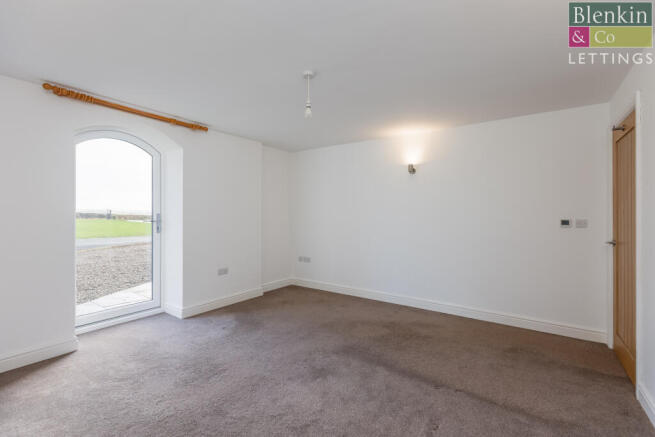 3 bed Barn Conversion to rent Image 10