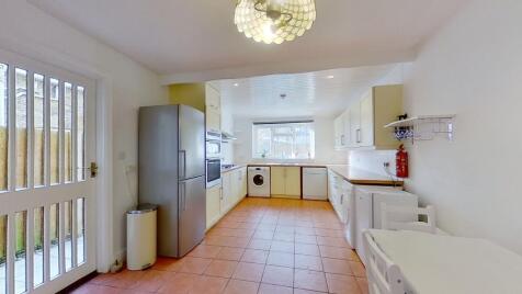 Kingston Road, Wimbledon Chase, London, SW20 8LN