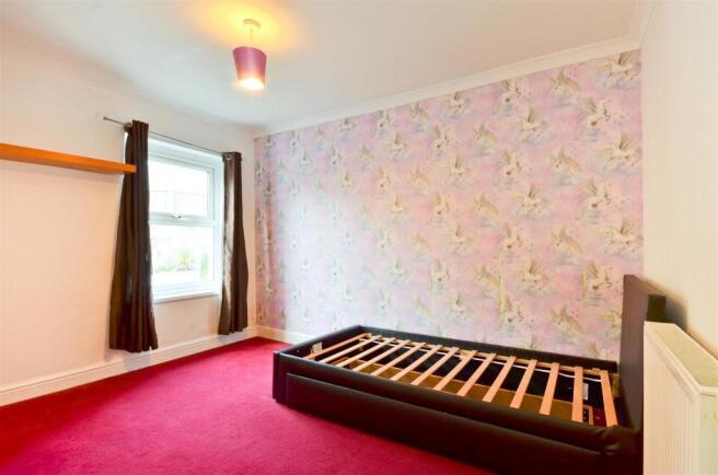 Bedroom 2.JPG