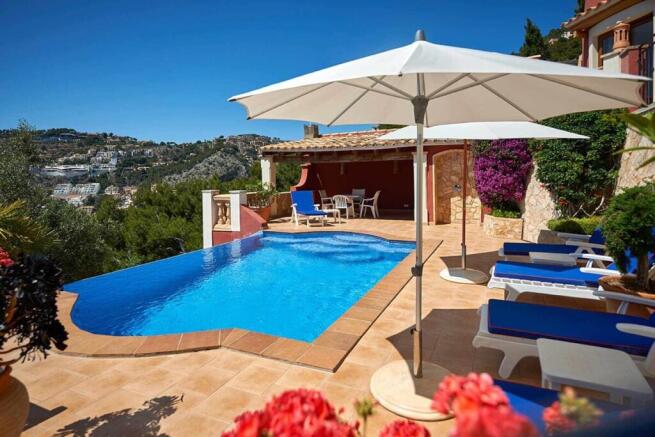 03-cala llamp- Mediterranes Haus mit Meerblick in privilegierter Lage-kaufen-pool