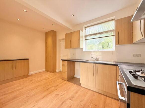 108 Hartley Kitchen 2.jpg