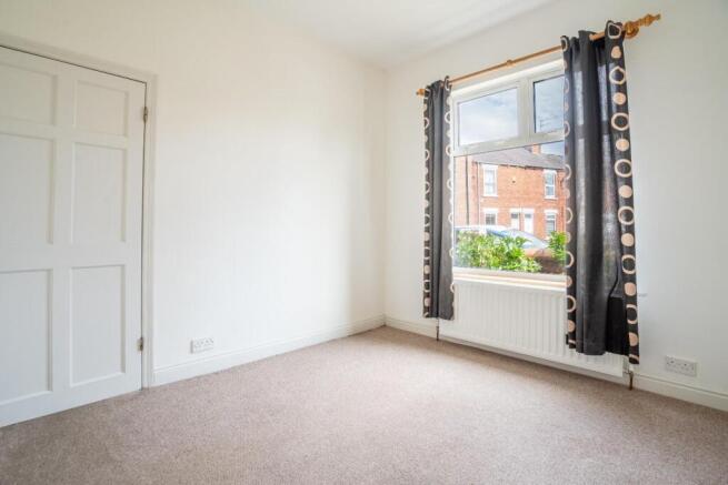 3 bed Terraced for sale Image 6