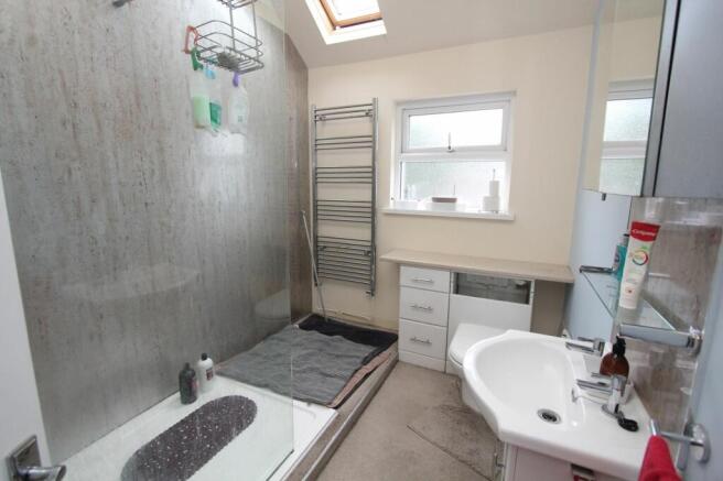 Shower Room / WC