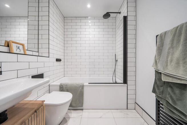 1437028-12-69cbcd...