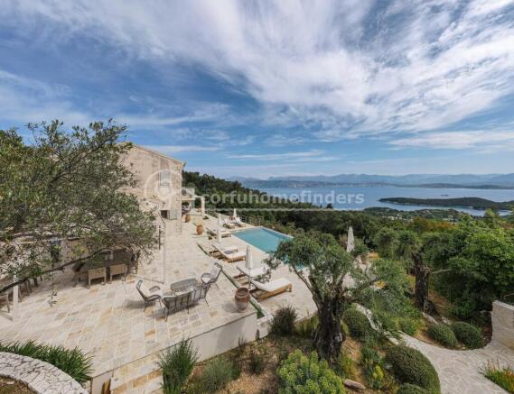 Side of house to view