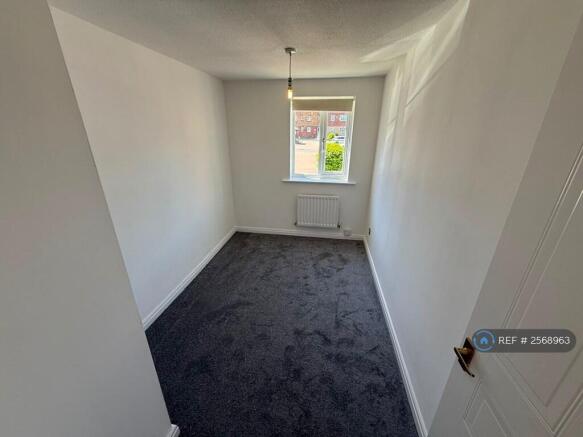 2 bed Flat to rent Image 4