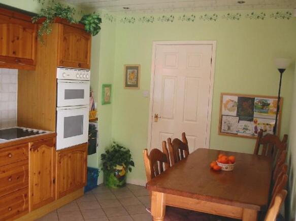 Breakfasting Kitchen