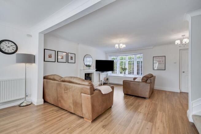 Norsey View Drive, Billericay, CM12 photo 4
