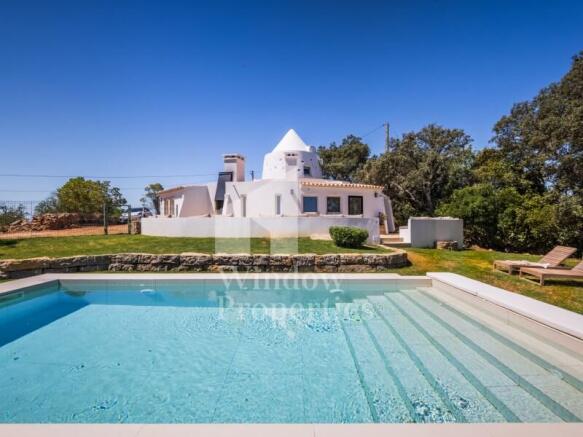 Mill with house, swimming pool and land with 12,200m2, in São Brás de Alportel