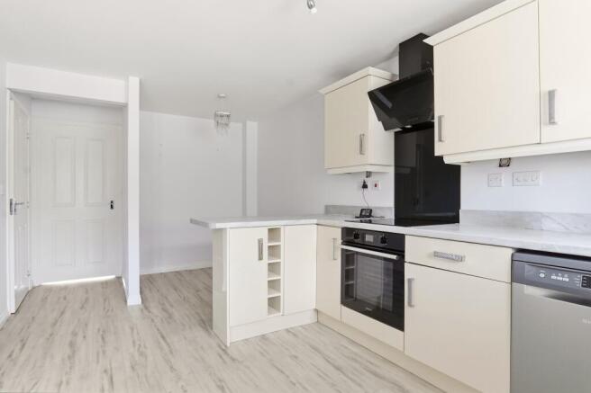 3 bed Semi-Detached for sale Image 4