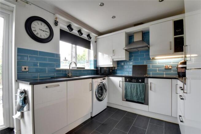 3 bed Semi-Detached for sale Image 4