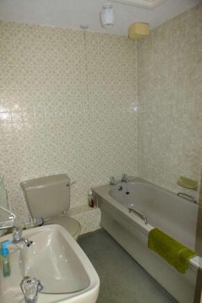 Photo 10
