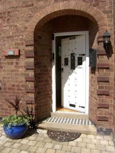 Make an Entrance