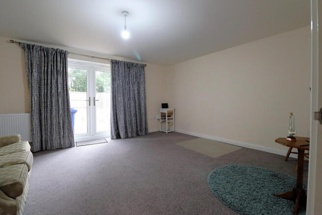 3 bed Semi-Detached for sale Image 8