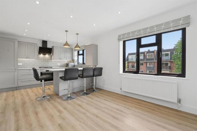 8 Lelliot Court, 2a Edge Hill, Wimbledon, SW19 4LP