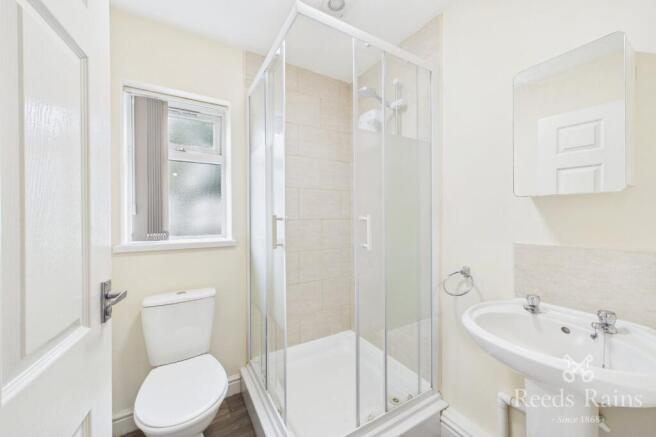 1 bed Apartment to rent Image 5