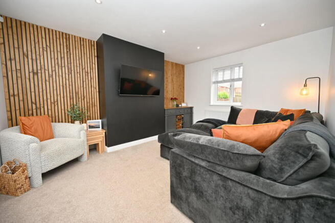 3 bed Terraced for sale Image 4
