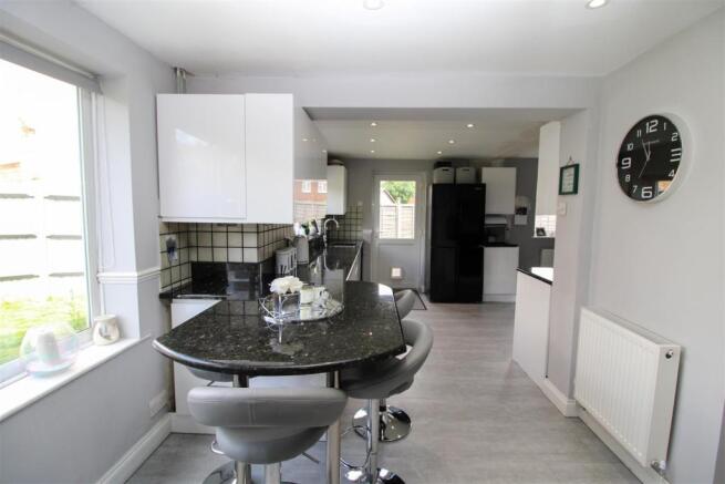 Kitchen/Breakfast Room