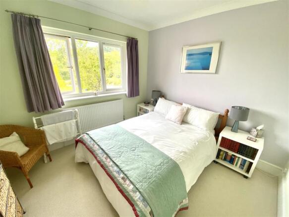 BEDROOM 4