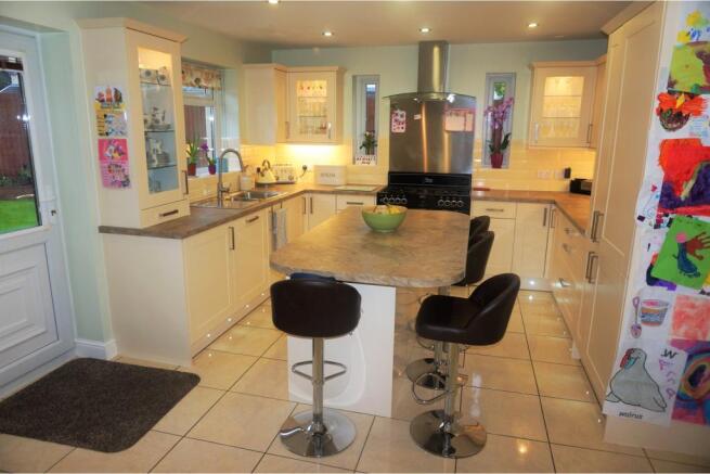 Kitchen / Breakfast