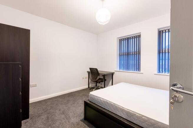 1 bed House Share to rent Image 9