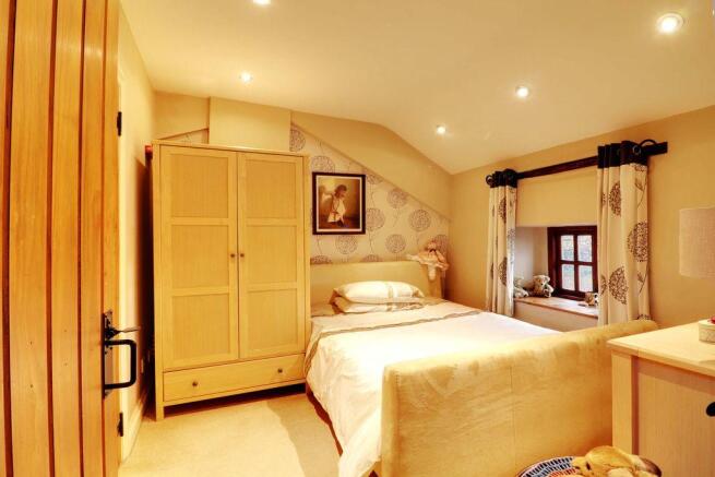 Bedroom 1 (Double with Ensuite)