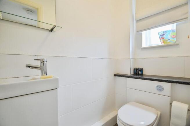 3 bed Terraced for sale Image 7