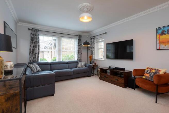 West Mill Bank, Edinburgh, EH13 photo 4