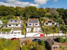 12, Summerland Avenue, Dawlish EX7 9LR