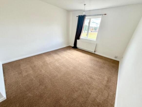 3 bed Terraced for sale Image 8