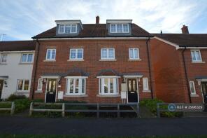 3, Yarrow Walk, Bury St. Edmunds IP28 8YL
