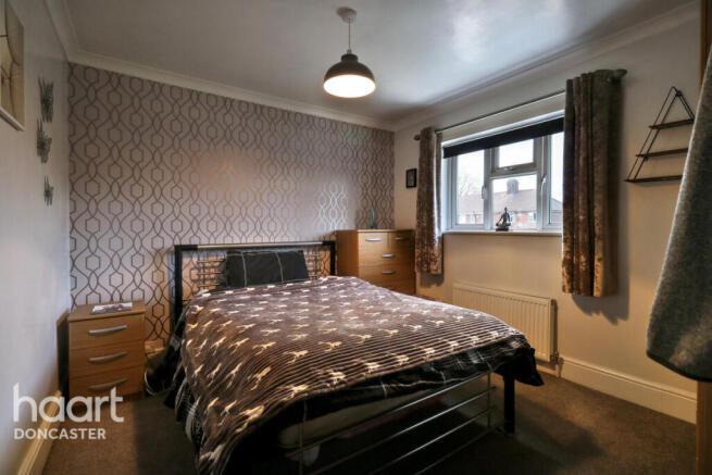 2 bed Semi-Detached for sale Image 9