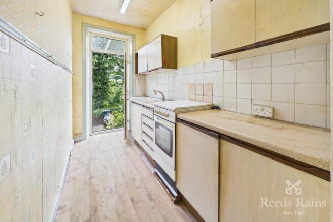 3 bed Terraced for sale Image 4