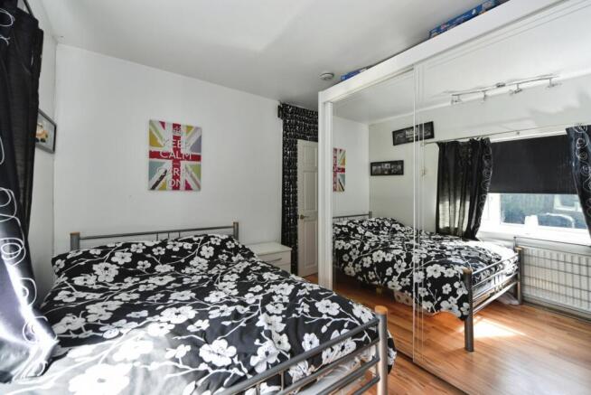 3 bed Semi-Detached for sale Image 9