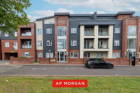 Stratford Road, Sir Robert Peel Court, Solihull, West Midlands, B90