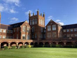 Flat 21, Windsor House, King Edward Place, Bushey WD23 2RH