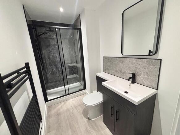 1 bed Apartment to rent Image 4