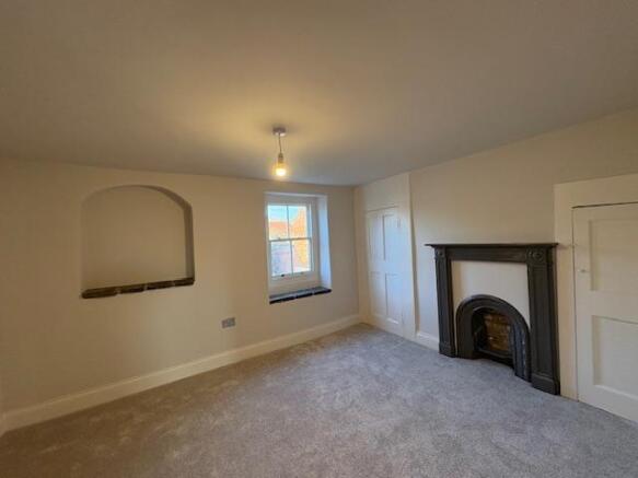 3 bed House to rent Image 11