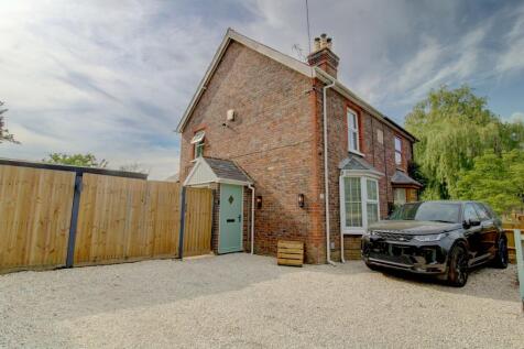 Redehall Road, Horley, RH6