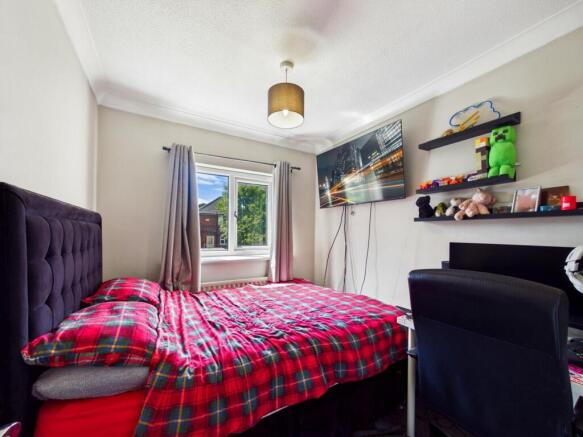 3 bed Semi-Detached for sale Image 10