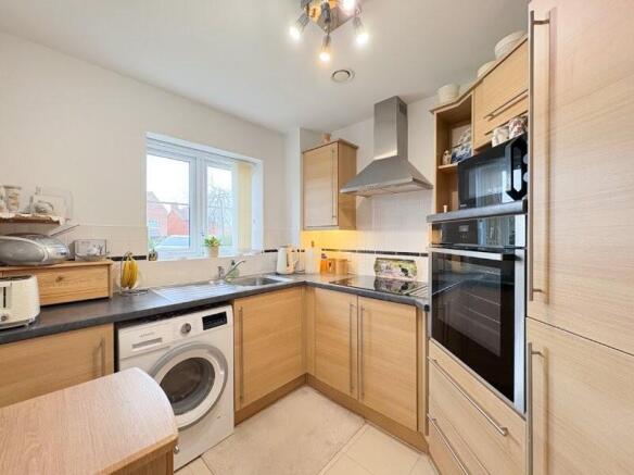2 bed Apartment for sale Image 9
